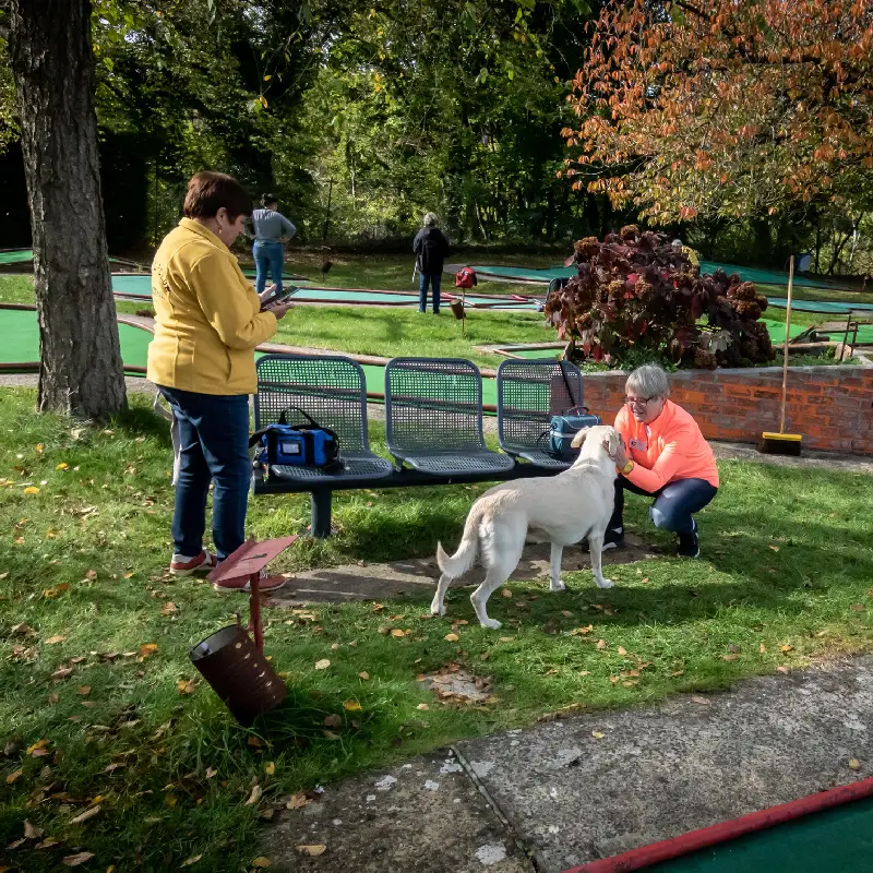 ambiance-humaine-minigolf-namur